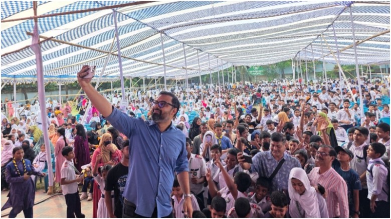 বিদ্যালয়ে খেলাধুলা বাধ্যতামূলক করার ঘোষণা আমিনুল হকের